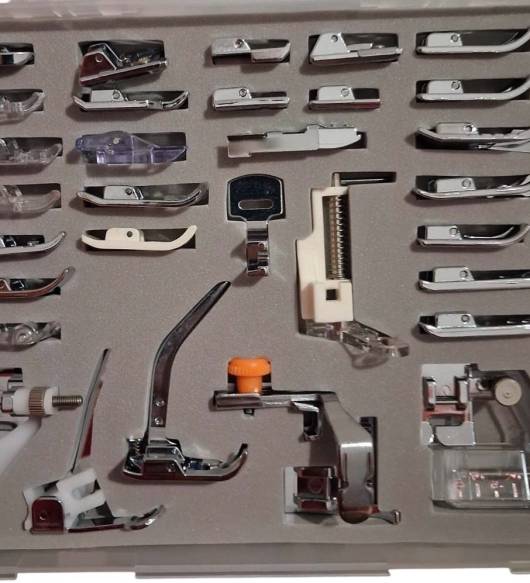 Kit de 32 Calcadores para Maquina de Costura Domestica